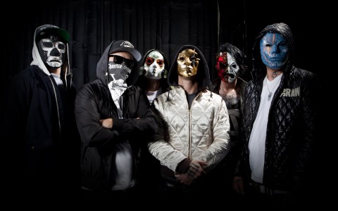 Visitors of Hollywood Undead show were searched by police