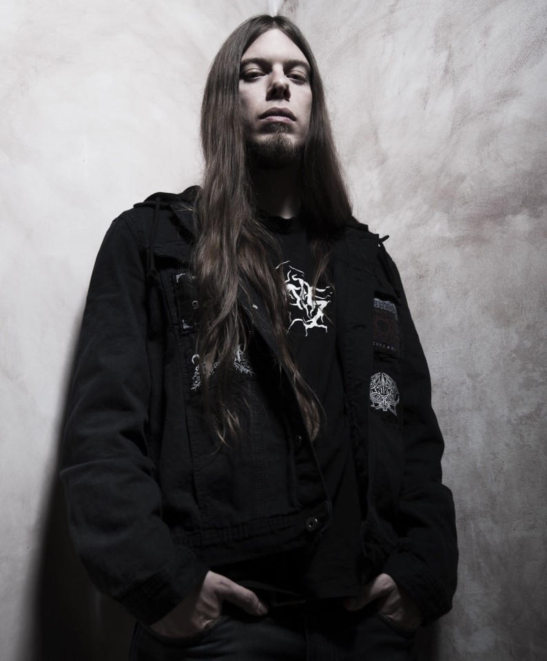 Photo by Ester Segarra &mdash; "Darkthrone, Burzum, Mayhem, church burning, and Satanism are just a small part of black metal": Interview with writer Dayal Patterson