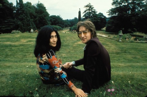 Ballad for other people's love. Review of Lennon and Ono’s film "Imagine"